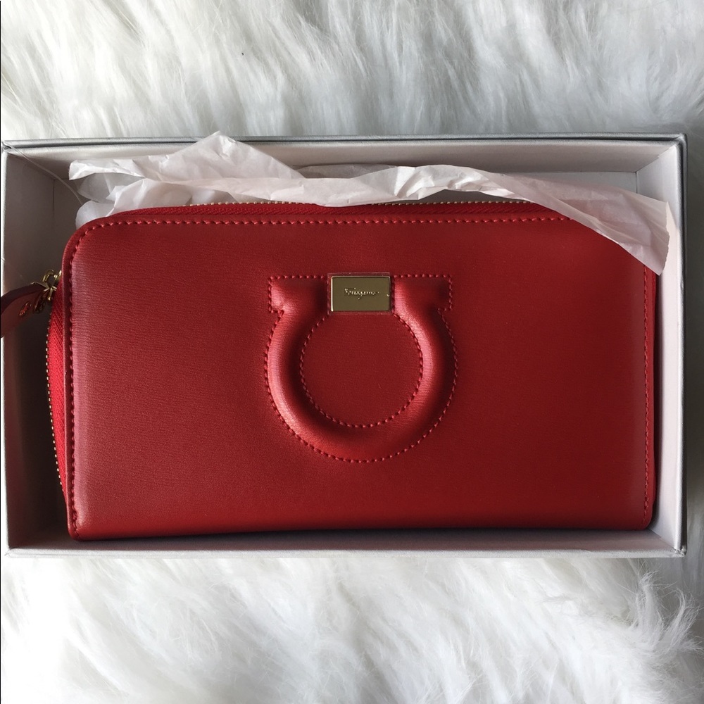 Salvatore Ferragamo Wallet/Clutch
